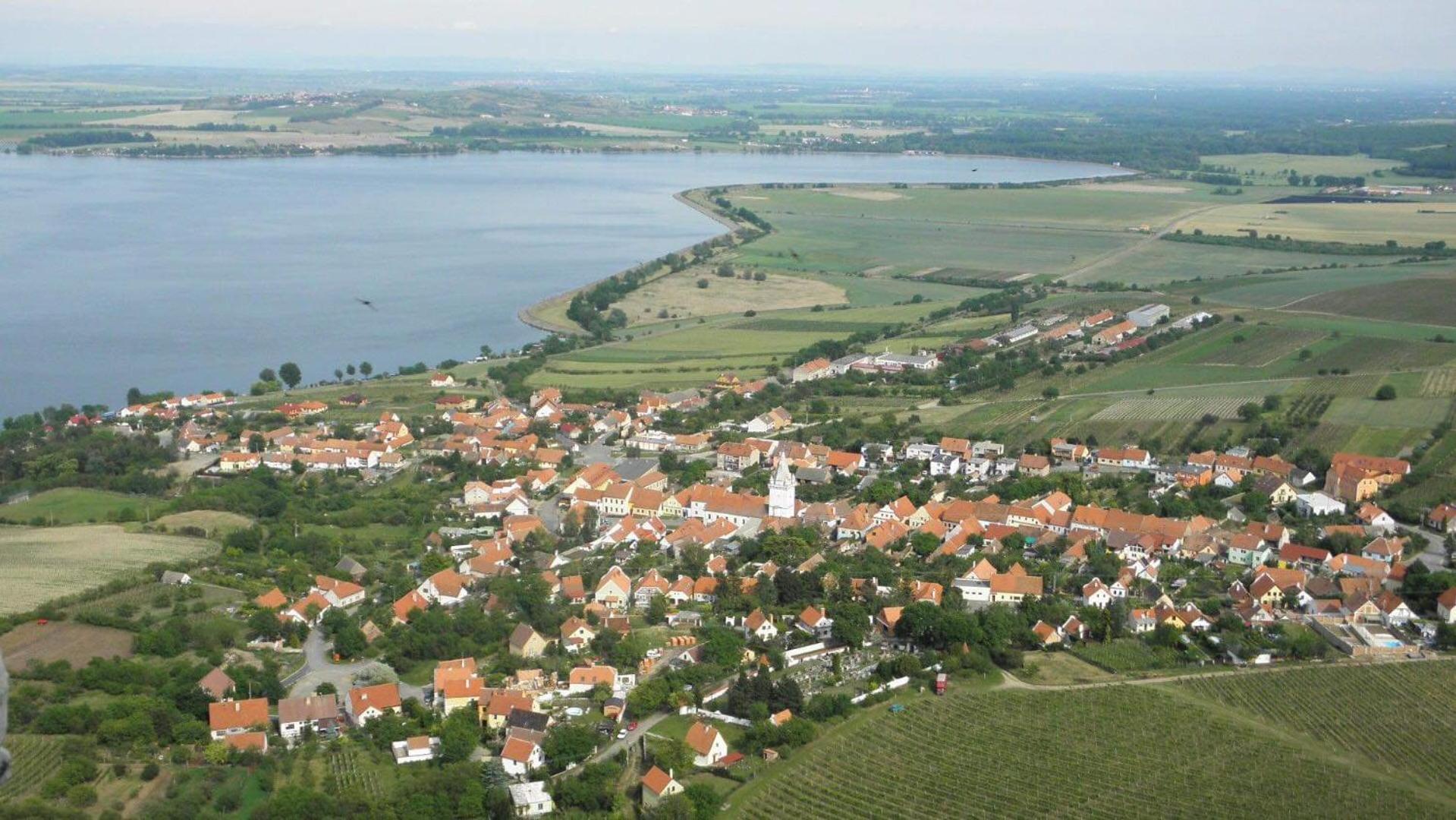 Ubytovani Sr Milovice  Luaran gambar